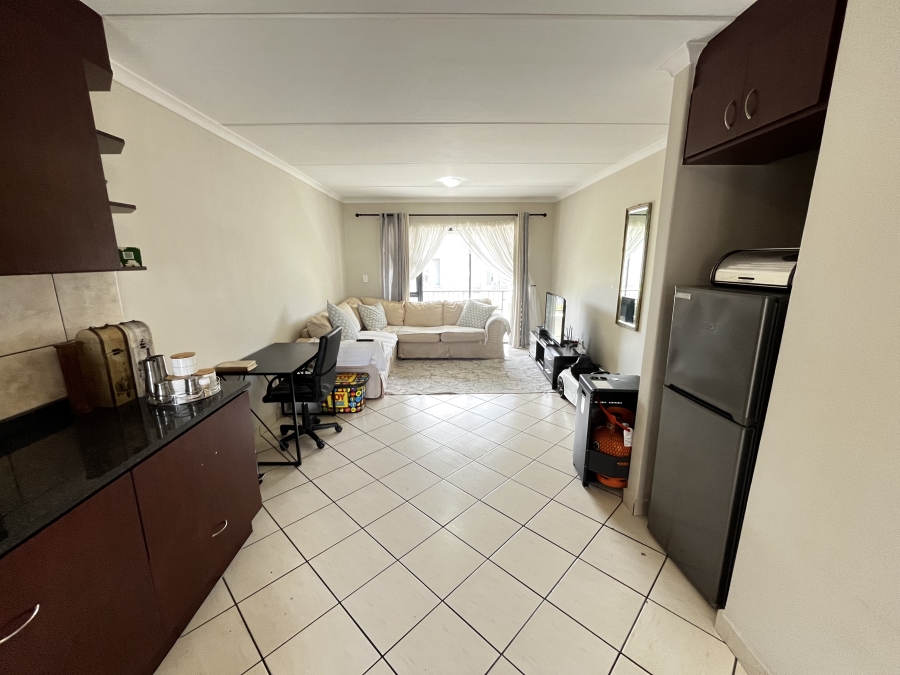 To Let 2 Bedroom Property for Rent in Burgundy Estate Western Cape